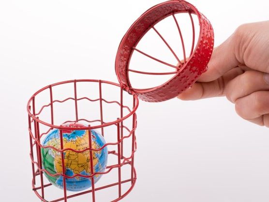 Znaczenie transparentności w międzynarodowych inicjatywach naukowych – klucz do wiarygodności i współpracy