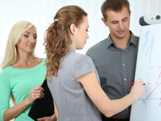 Praktyczne wskazówki dla zespołów realizujących badania międzynarodowe: skuteczność i zgodność ze standardami